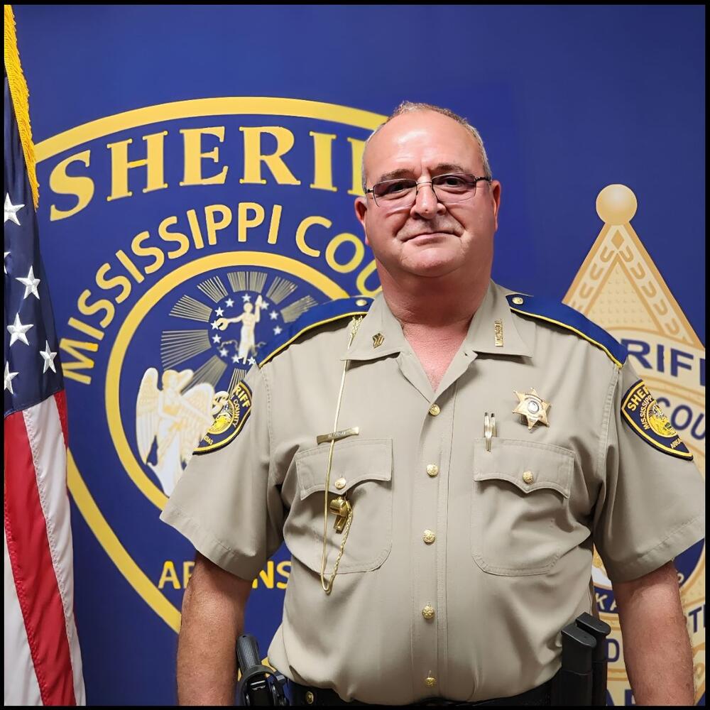 Employee photo of Cpl. Mark Dixon.