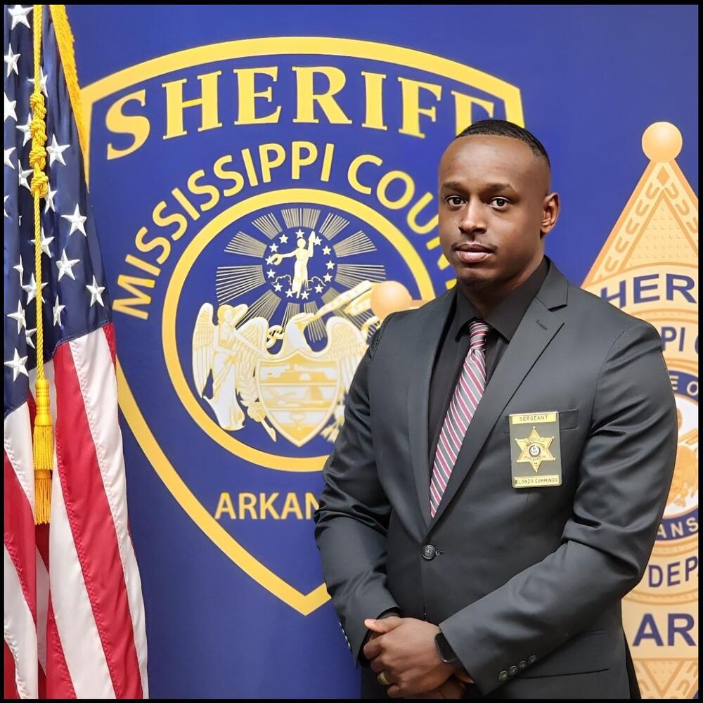 Employment photo of Sgt. Elonzo Cummings.