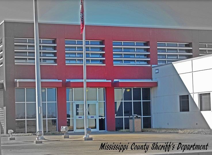 Front entrance of the Sheriff's Office.