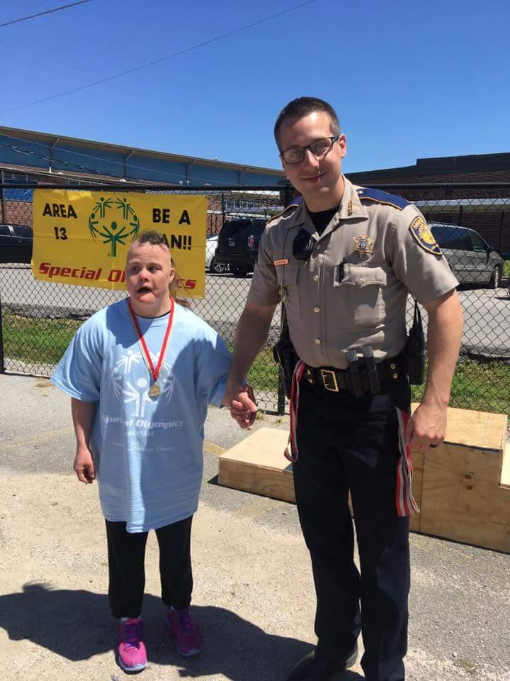Image of Deputy Malone with participant.